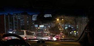 Is It Safe for Me to Drive at Night? 9 Night-time Driving Tips for Seniors