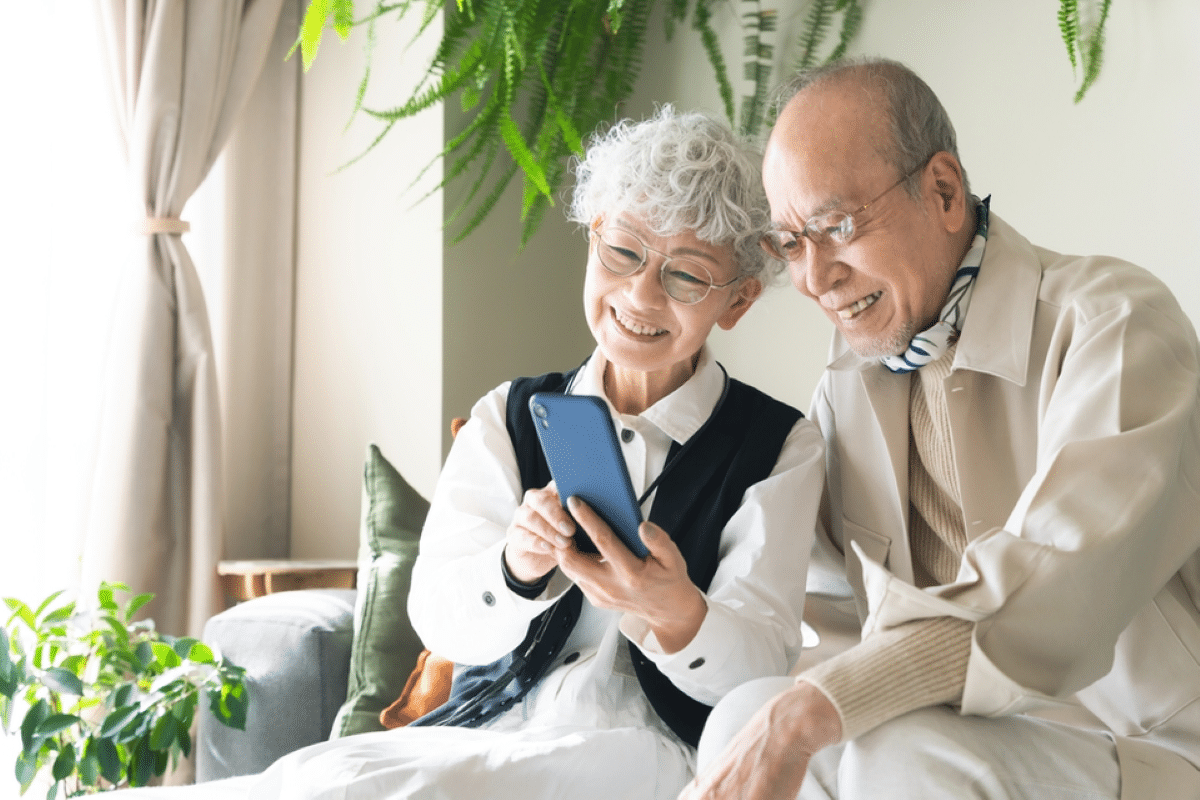 cell phone for senior with dementia