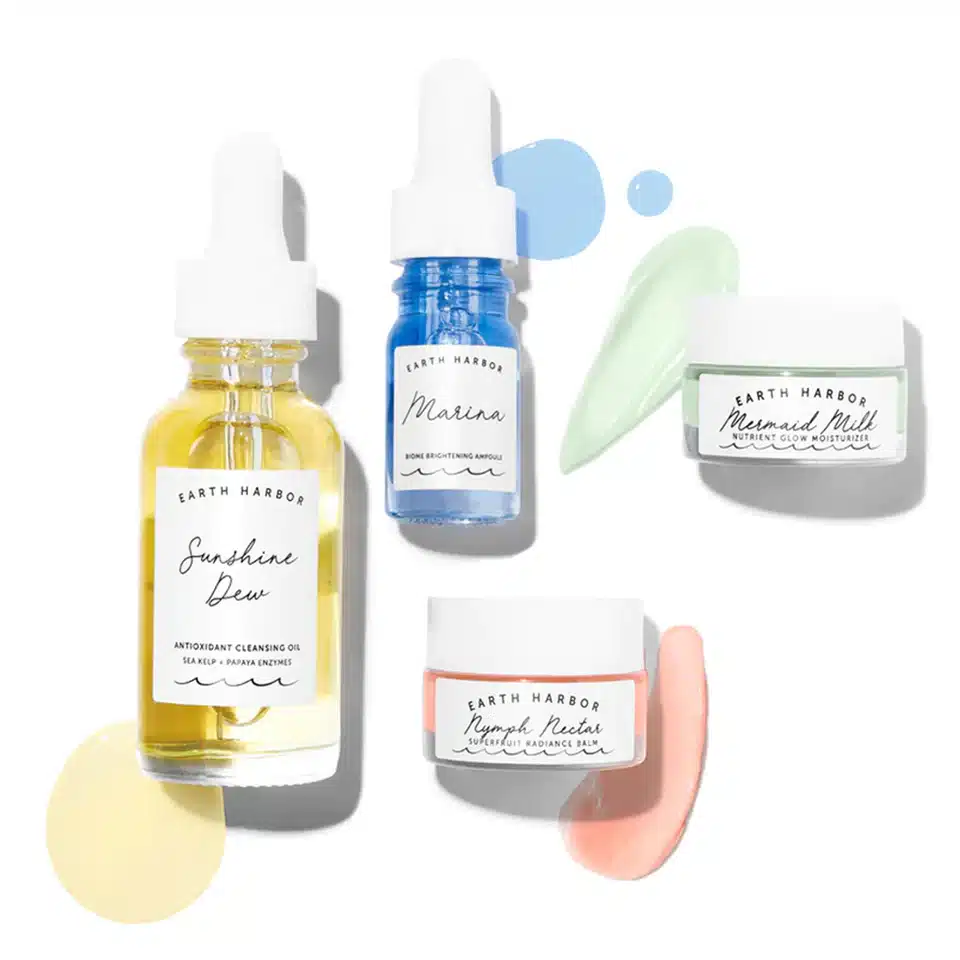 Best Holiday Gift Guide for Seniors 2023 47 Earth Harbor DAWN TO DUSK Kit for a Complexion Reset 1