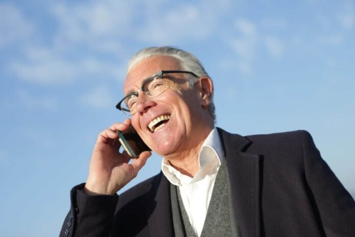 Introducing Minivision2: The Super Compact Smartphone For Maximum Mobility
