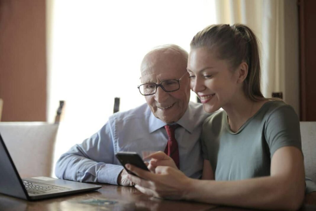 Large Display and Buttons Mobile phones For Senior