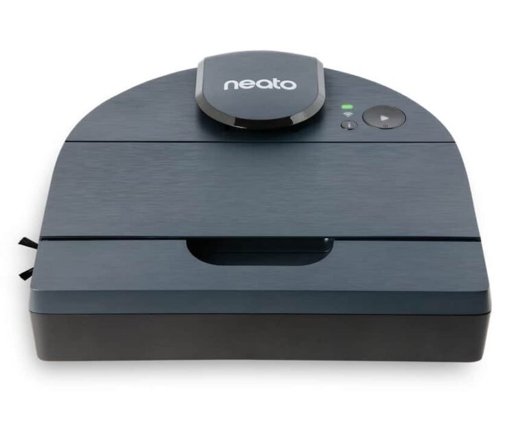 Neato D8 Intelligent Robot Vacuum 1
