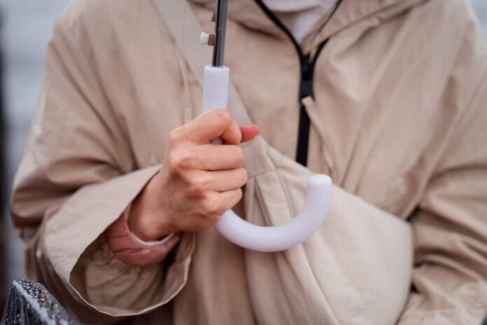 Fashionably Functional: The Many Benefits Of Offset Handle Umbrellas