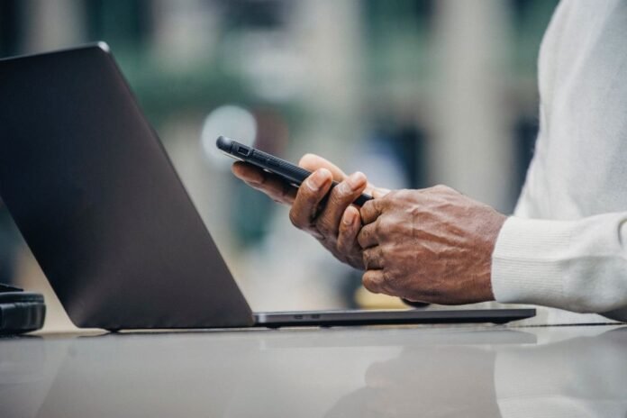 Spectrum Mobile: Pros And Cons
