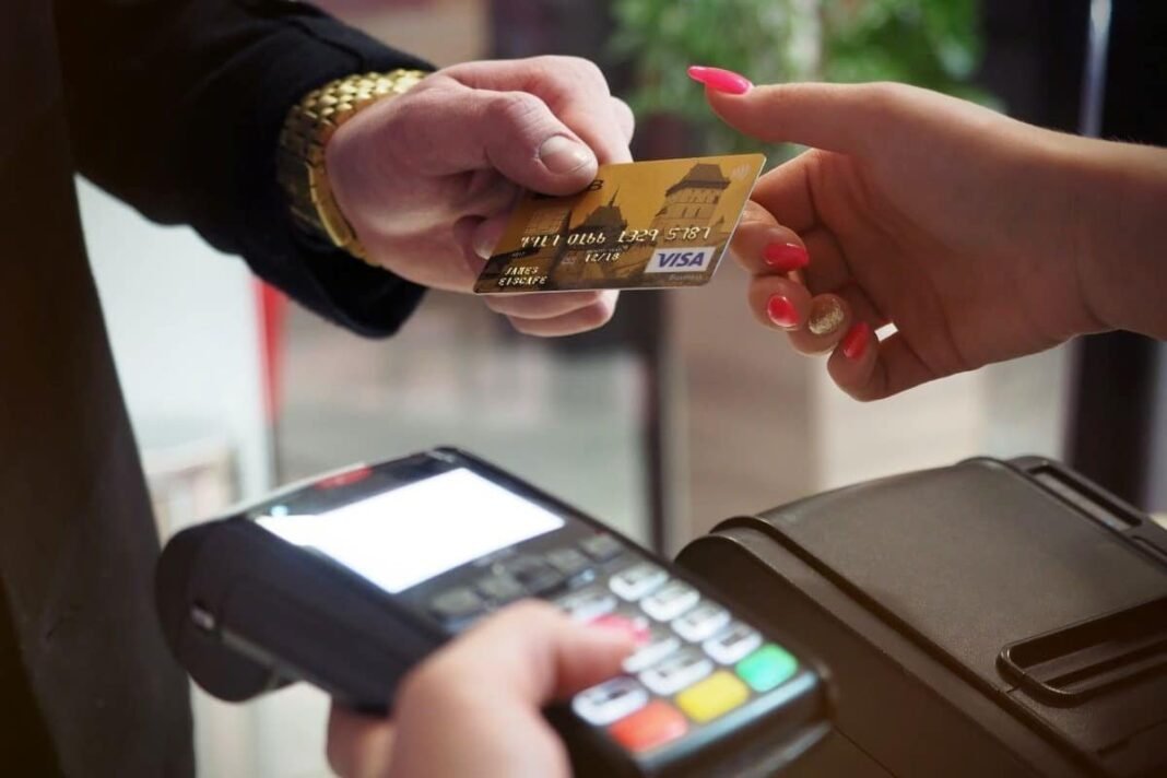 Rebuilding Your Credit: How To Use Credit Cards For Bad Credit