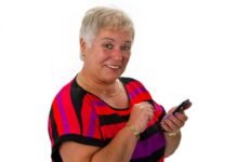 How to Use Your Phone Abroad: A Senior’s Plain-Language Guide How to Use Your Phone Abroad- A Senior's Plain-Language Guide