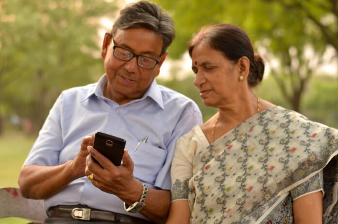 Travel Internet Options: eSIM vs. Roaming vs. WiFi — Which Is Best for Seniors?